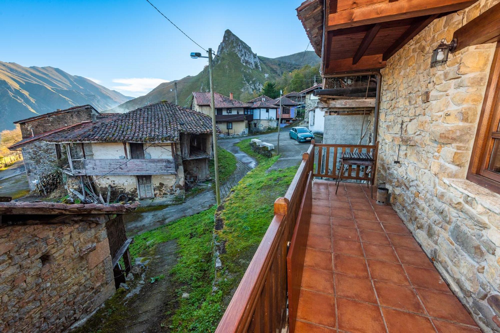 Affittacamere Casa De Ligueria Rozapanera Esterno foto